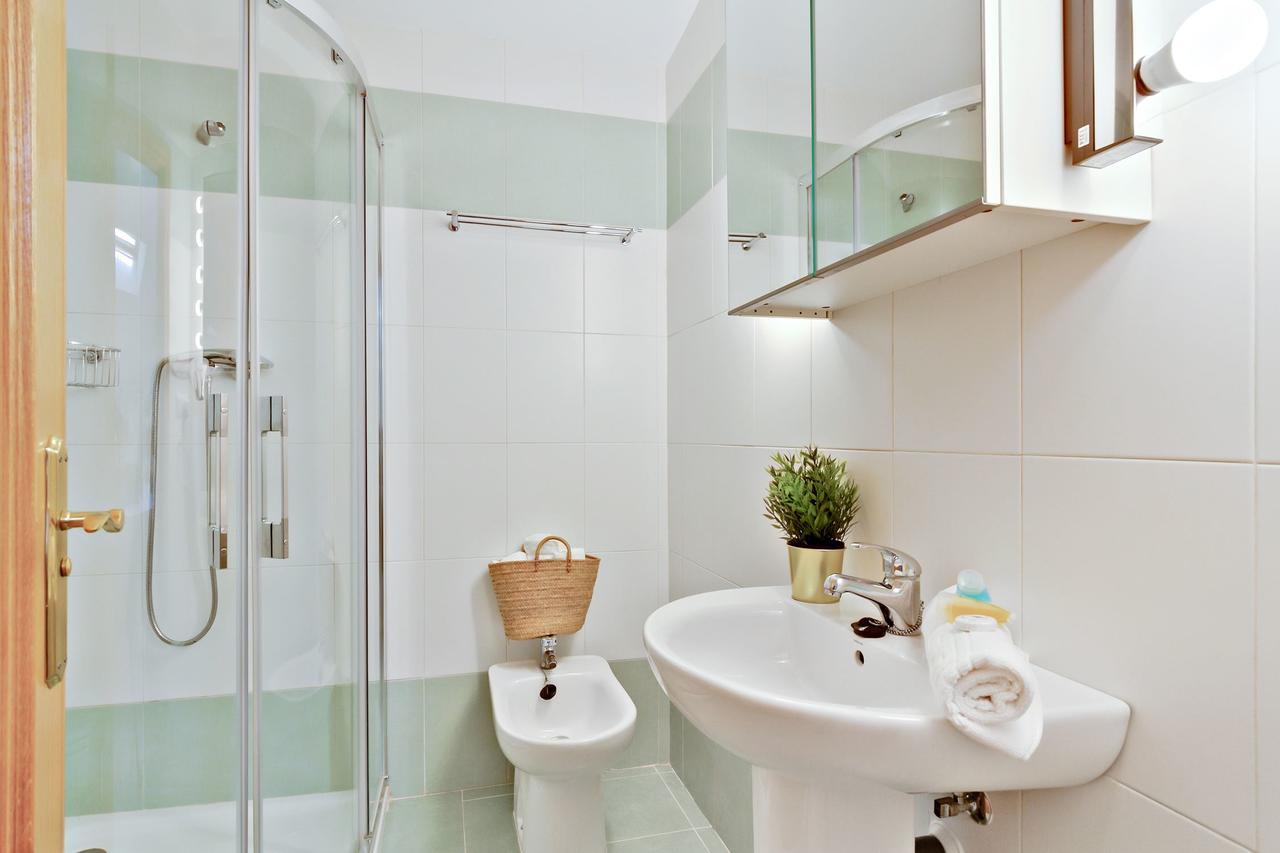 Ferienwohnung Del Parque Flats - Ollerias Duplex Málaga Exterior foto